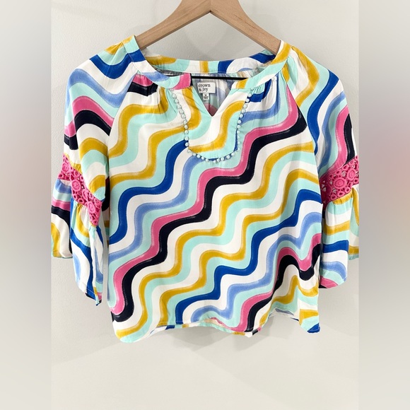 NWT Crown & Ivy Bell Sleeve Blouse Multicolor Size Medium - Picture 3 of 6